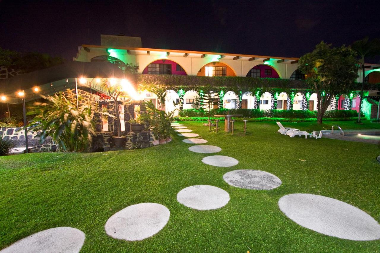 Hotel & Motel Hacienda Jiutepec Exterior photo